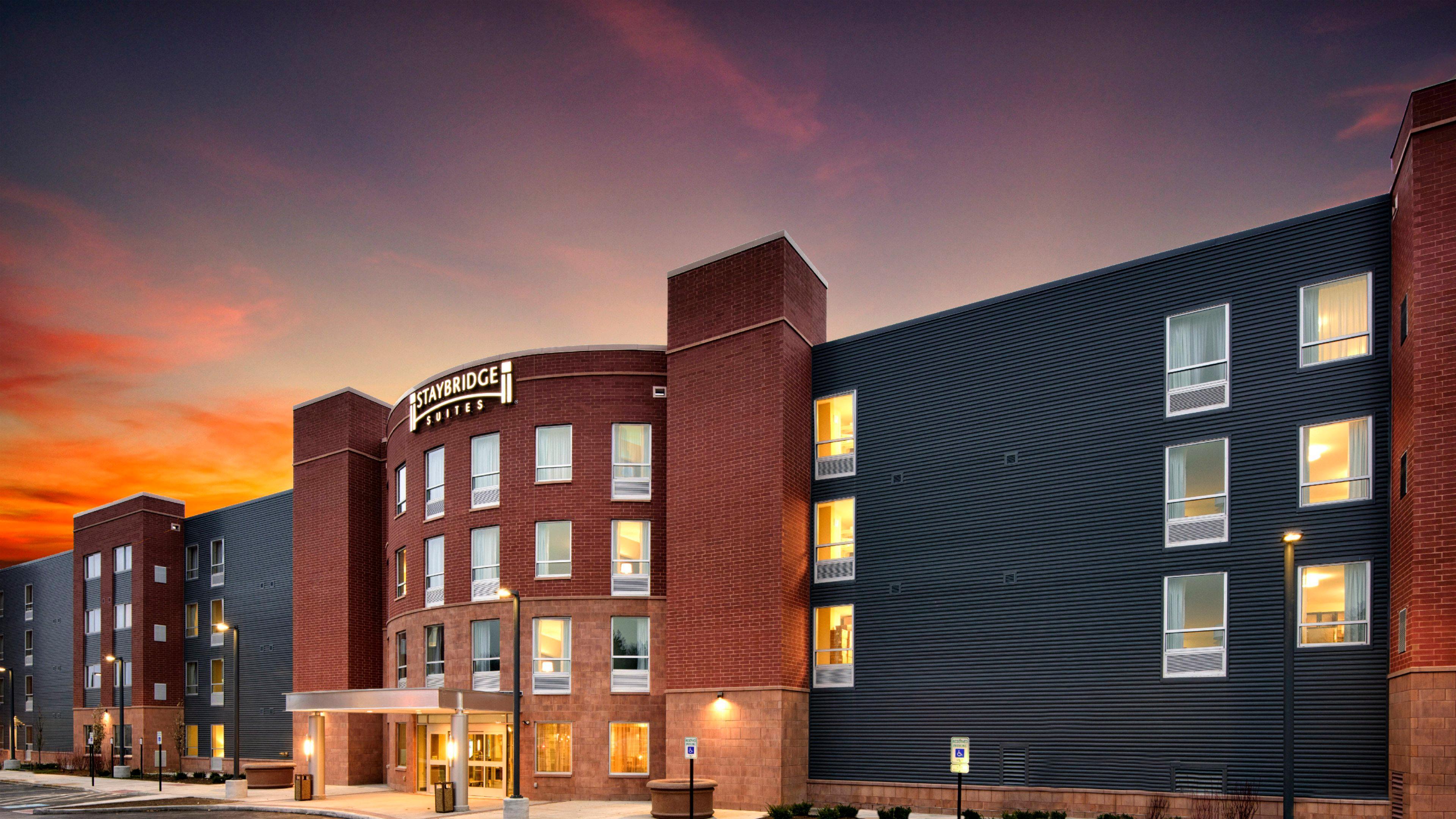Staybridge Suites Marquette By Ihg Dış mekan fotoğraf