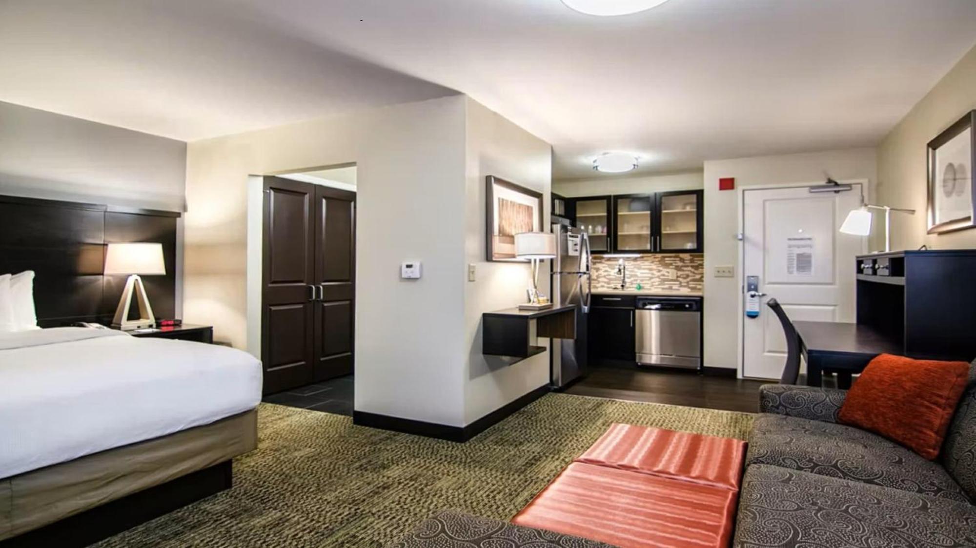 Staybridge Suites Marquette By Ihg Dış mekan fotoğraf
